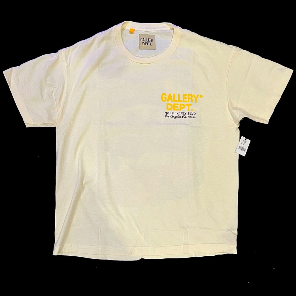 *** GALLERY DEPT DRIVE THROUGH TEE M ***